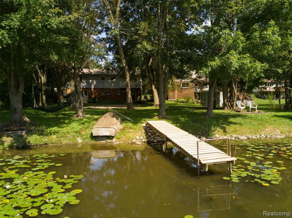 6161 Gordon Road Waterford, MI 48327 - Photo 39 of 53