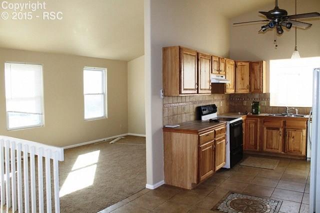 4413 Fenton Road Colorado Springs, CO 80916 - Photo 7 of 24