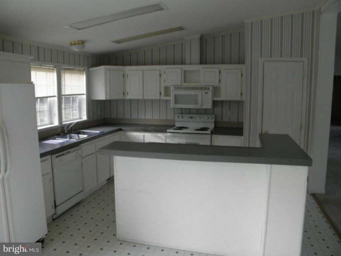 6045 Slate Mills Road Boston, VA 22713 - Photo 11 of 30 Kitchen
