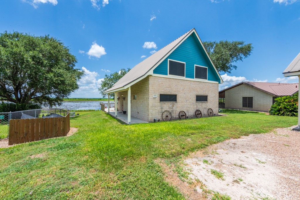 137 Windy Ridge Loop Mathis, TX 78368 - Photo 2 of 38