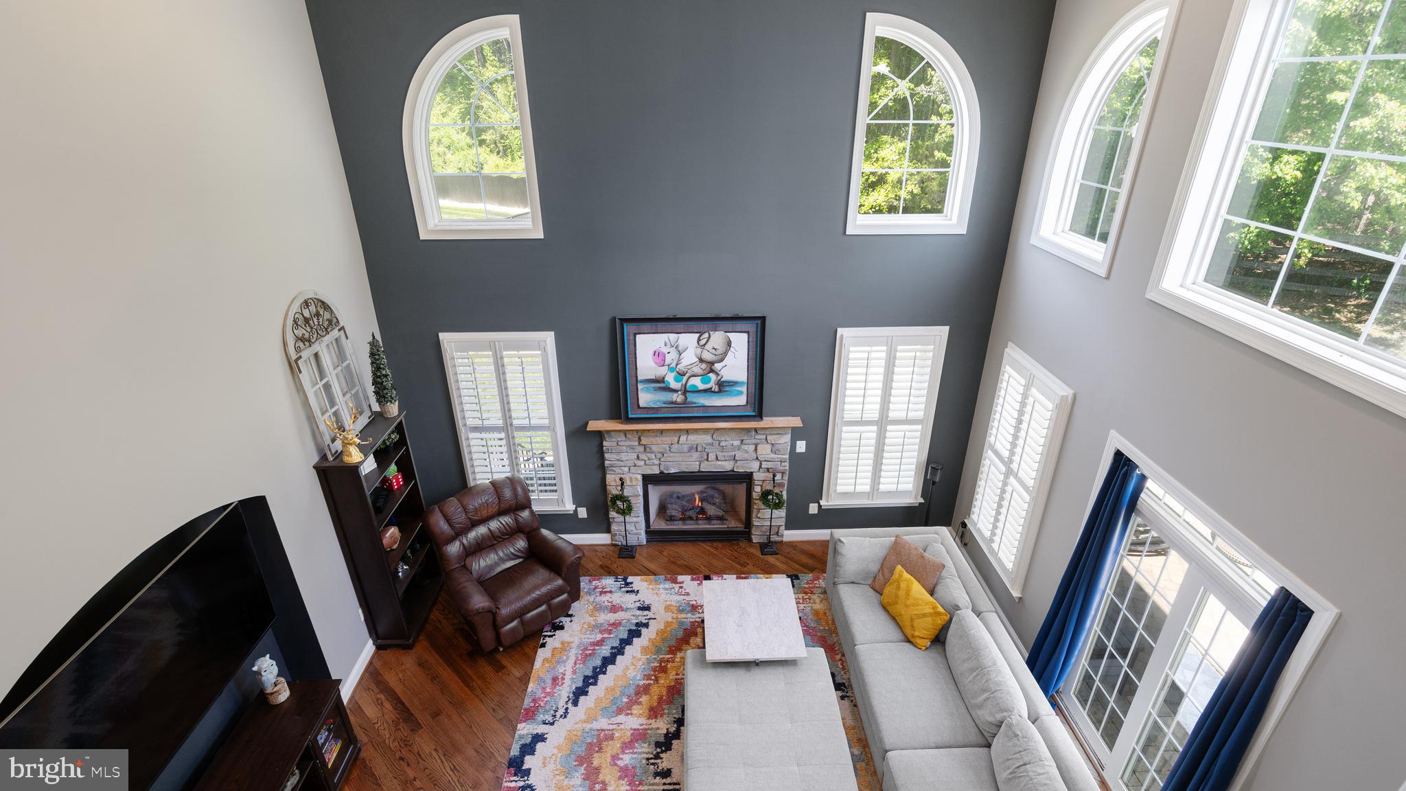 13128 Kahns Road Manassas, VA 20112 - Photo 29 of 61 Dramatic 2-story Family Room with coffered ceiling