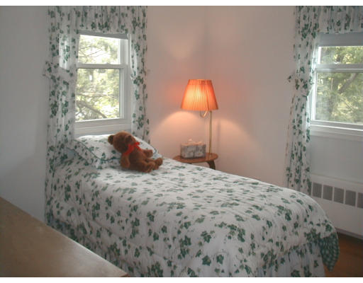 12 Cape Cod Lane Canton, MA 02021 - Photo 9 of 10 Gallery Image 9