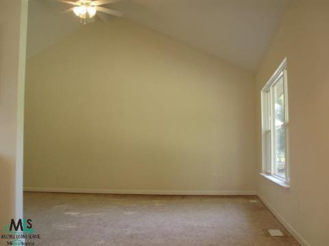9542 Amy Road Algonac, MI 48001 - Photo 4 of 9 513948-3.JPG