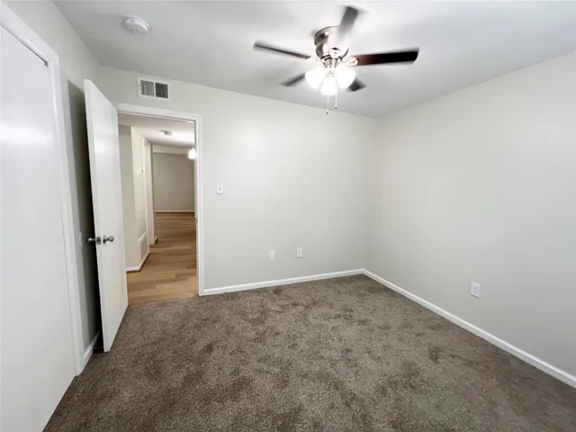 $785 | 130 Oyster Creek Drive, Unit 26, Lake Jackson, TX 77566