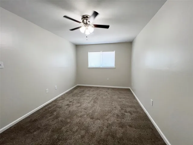 $785 | 130 Oyster Creek Drive, Unit 26, Lake Jackson, TX 77566