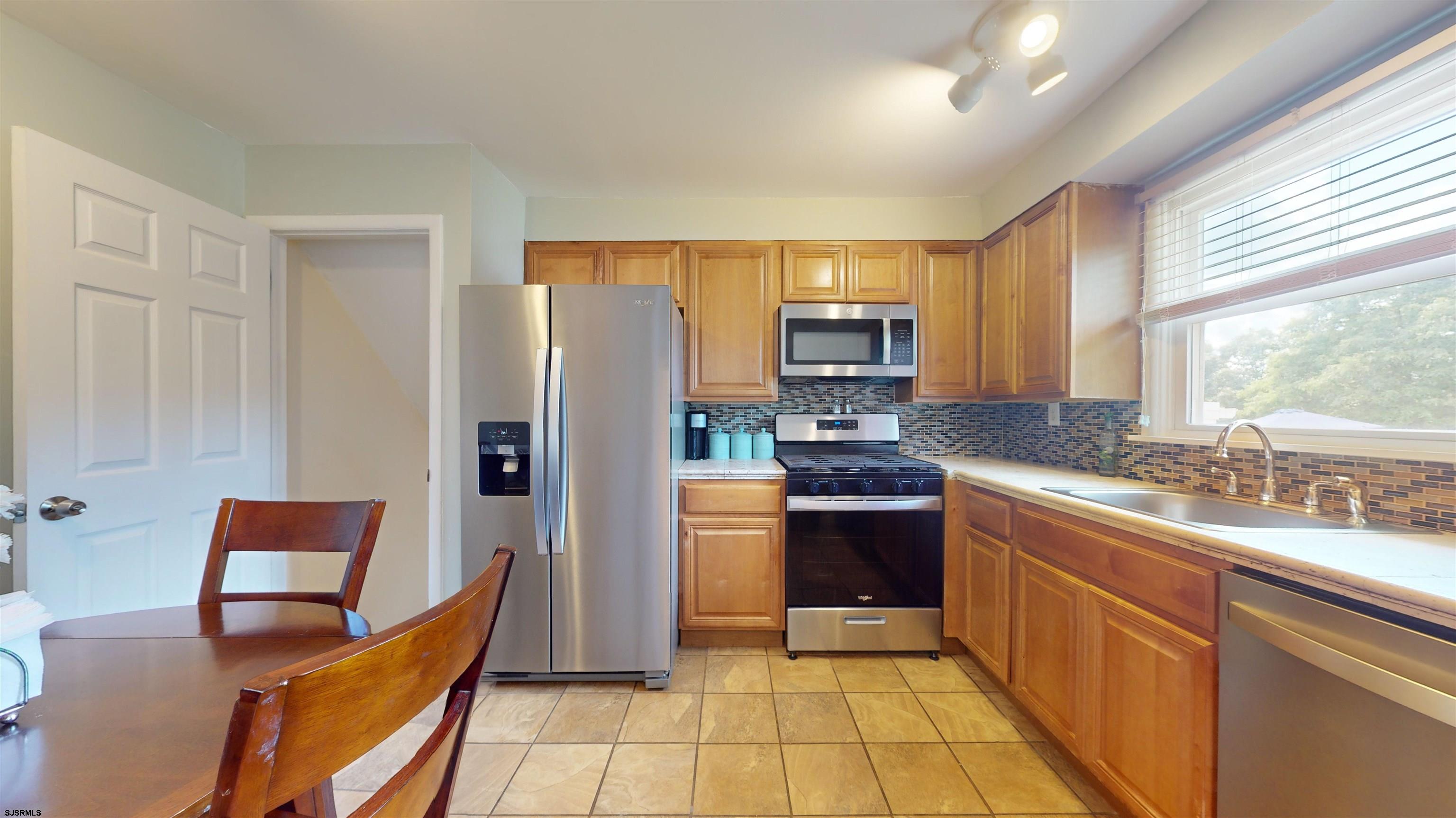 55 Bucknell Road Somers Point, NJ 08244 - Photo 8 of 53 Gallery Image 8