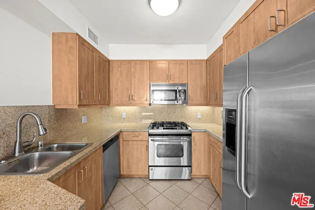 $389,000 | 267 San Pedro Street, Unit 508, Los Angeles, CA 90012