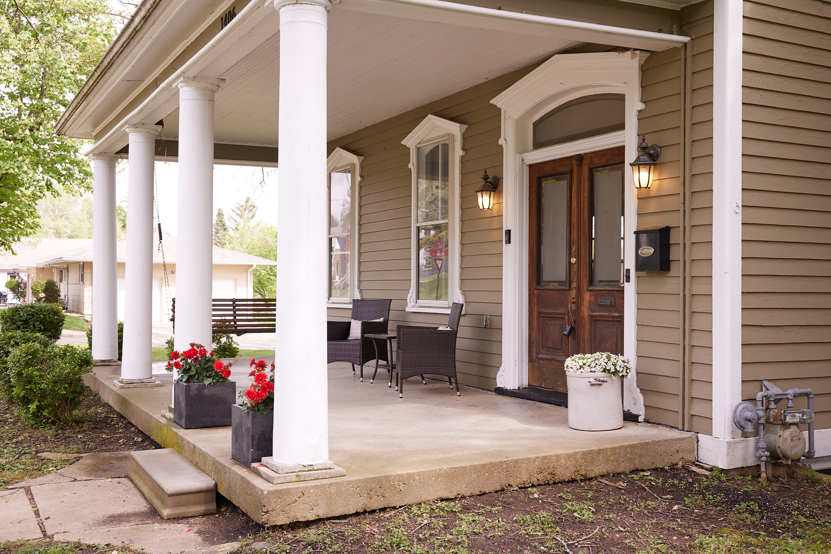 1406 Bluff Street Peru, IL 61354 - Photo 2 of 57