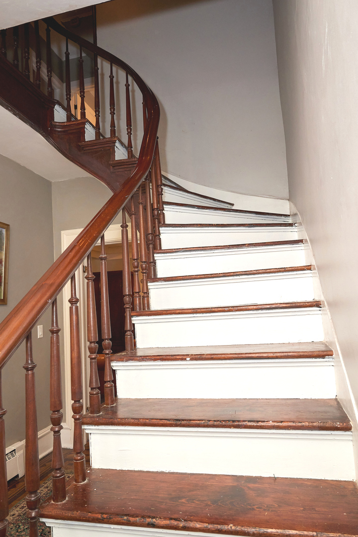 1406 Bluff Street Peru, IL 61354 - Photo 35 of 57 a view of entryway