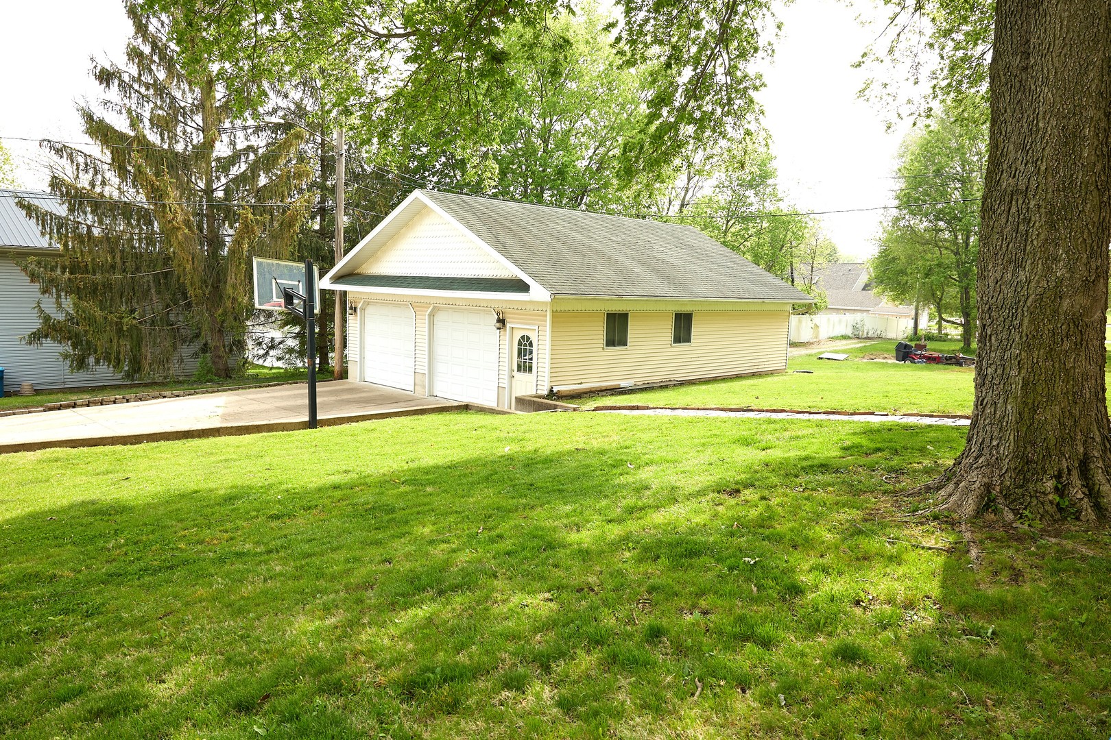 1406 Bluff Street Peru, IL 61354 - Photo 57 of 57 a house that is sitting in the grass