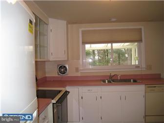 421 Norfolk Road Flourtown, PA 19031 - Photo 4 of 10 Kitchen