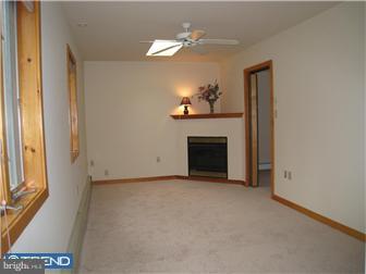 421 Norfolk Road Flourtown, PA 19031 - Photo 6 of 10 Family Room