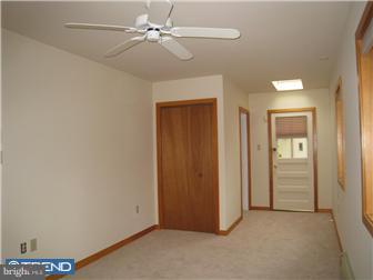 421 Norfolk Road Flourtown, PA 19031 - Photo 7 of 10 Family Room