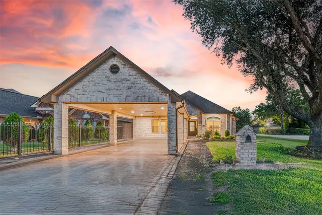front view of house with a yard
