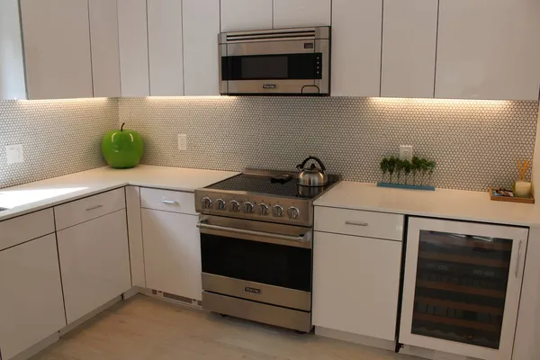 $40,000 | 7 North Cape Lane, East Hampton, NY 11937