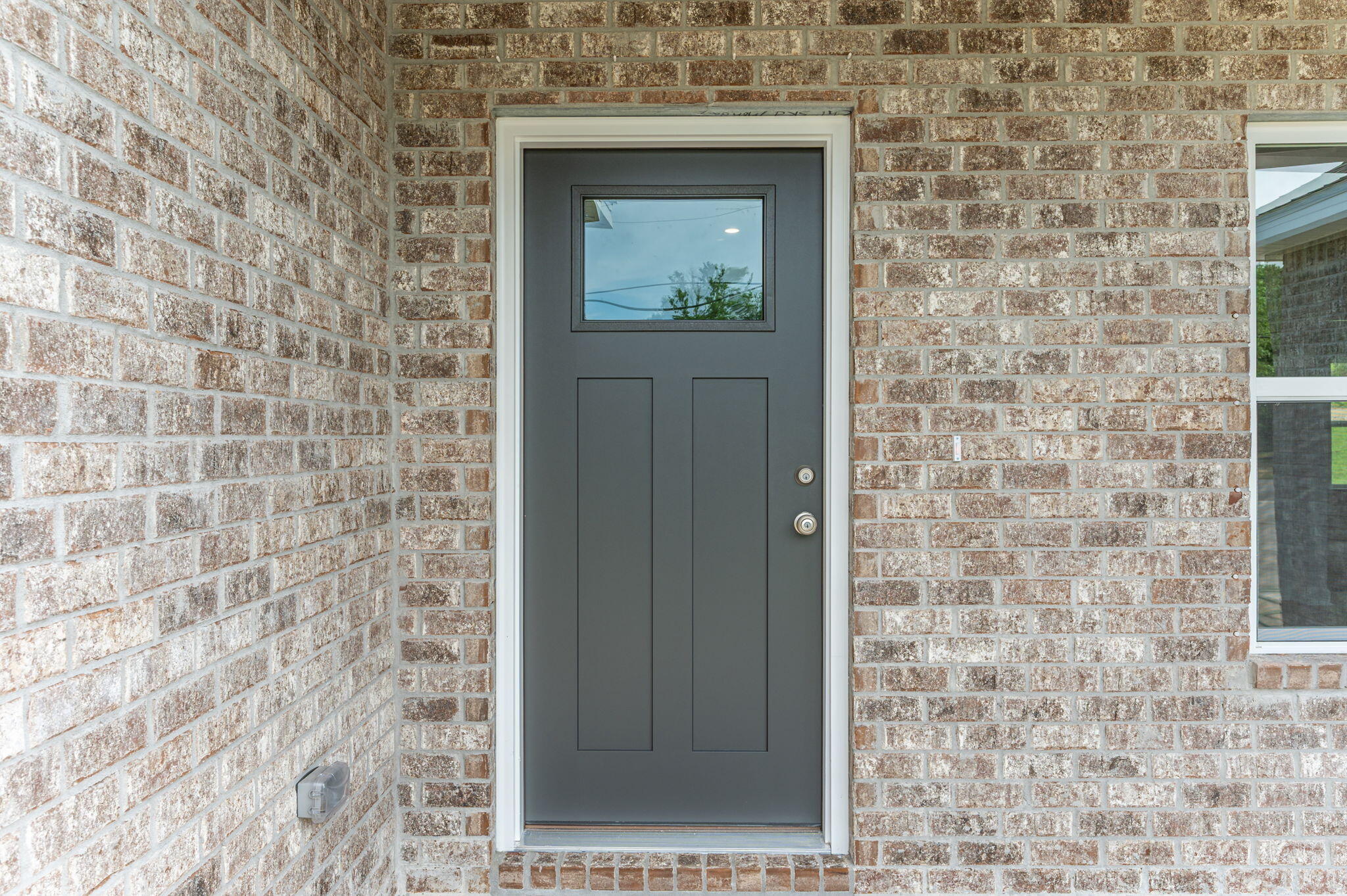 3929 Poverty Creek Road Crestview, FL 32539 - Photo 5 of 37 a door with a door