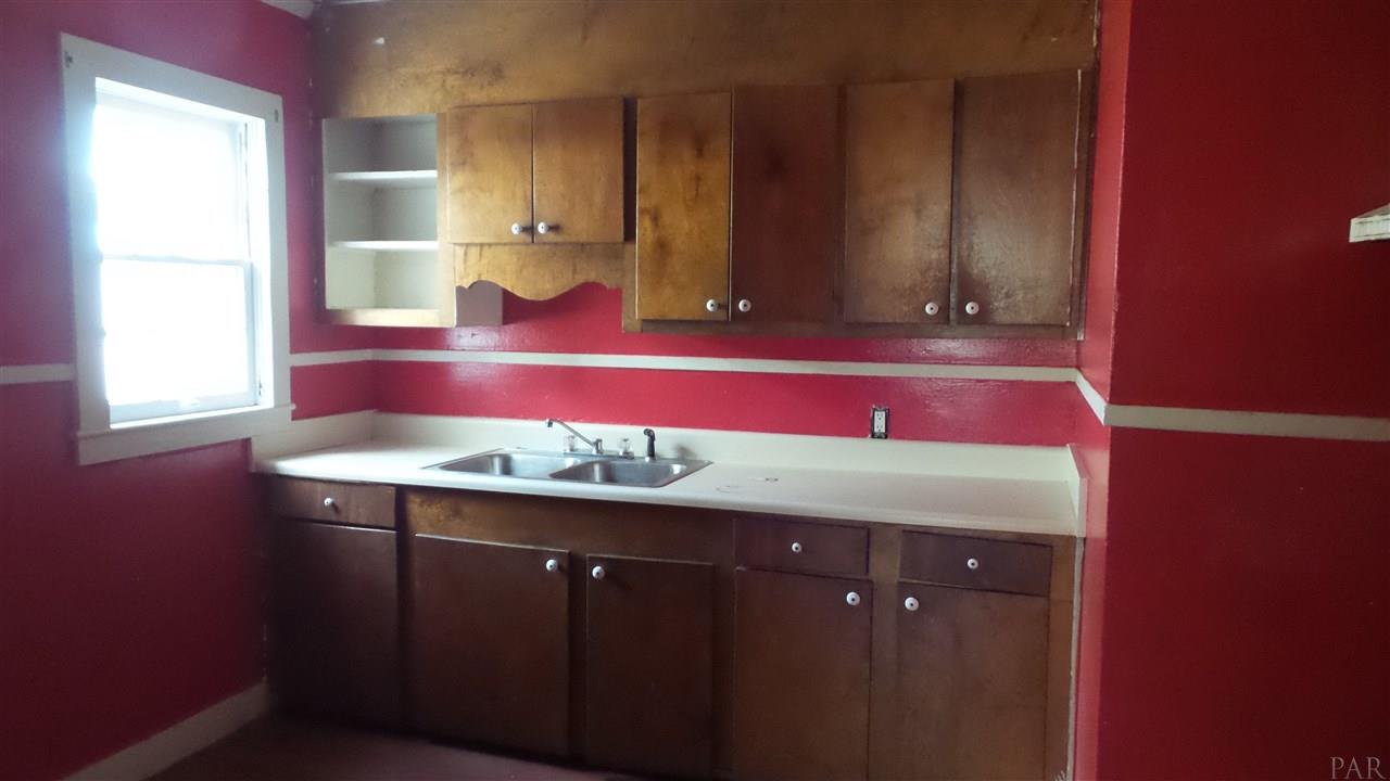 307 Beck Street Atmore, AL 36502 - Photo 4 of 17 Gallery Image 4