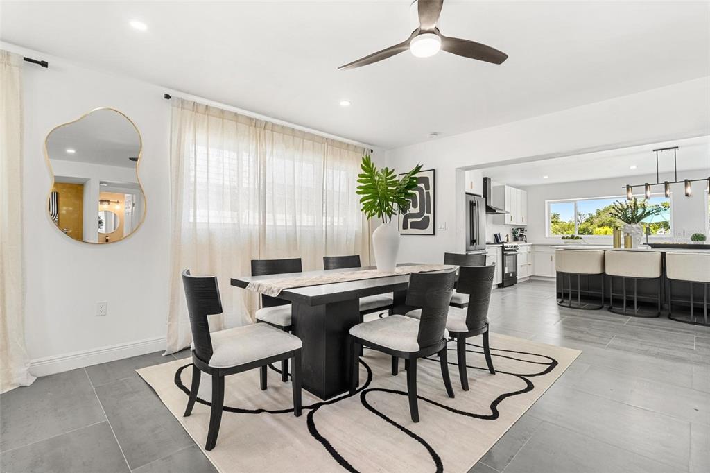 380 Colony Point Road South St. Petersburg, FL 33705 - Photo 15 of 60