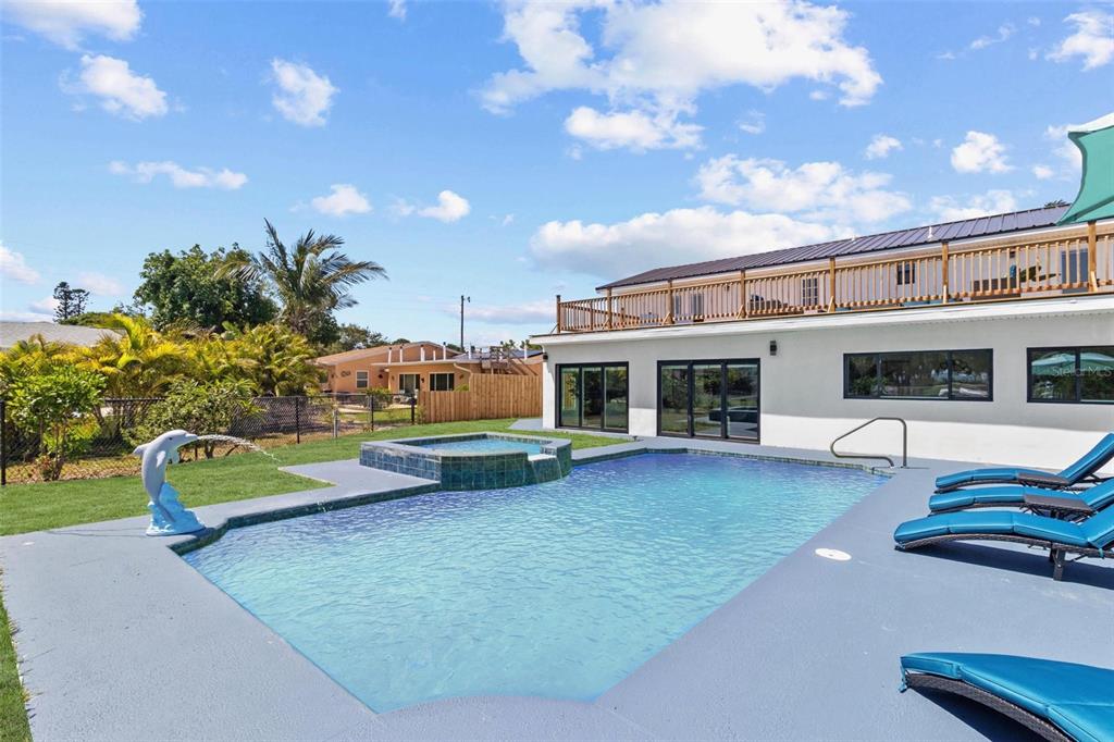 380 Colony Point Road South St. Petersburg, FL 33705 - Photo 49 of 60