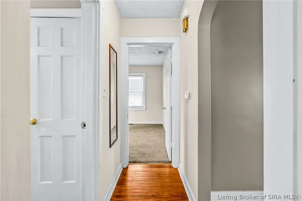 $196,900 | 1327 East 8th Street, Jeffersonville, IN 47130