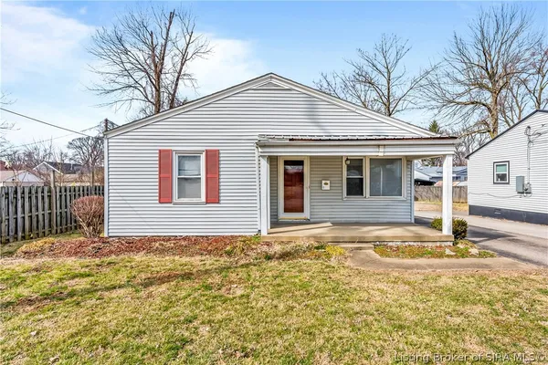 $196,900 | 1327 East 8th Street, Jeffersonville, IN 47130