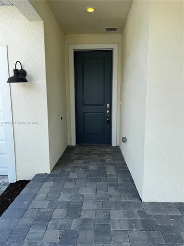 $2,800 | 6712 Cloverdale Avenue, Port St. Lucie, FL 34987