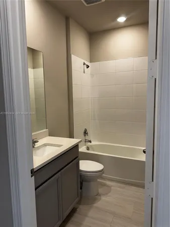 $2,700 | 6712 Cloverdale Avenue, Port St. Lucie, FL 34987