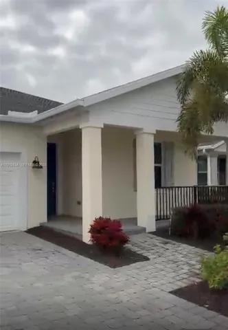 $2,800 | 6712 Cloverdale Avenue, Port St. Lucie, FL 34987