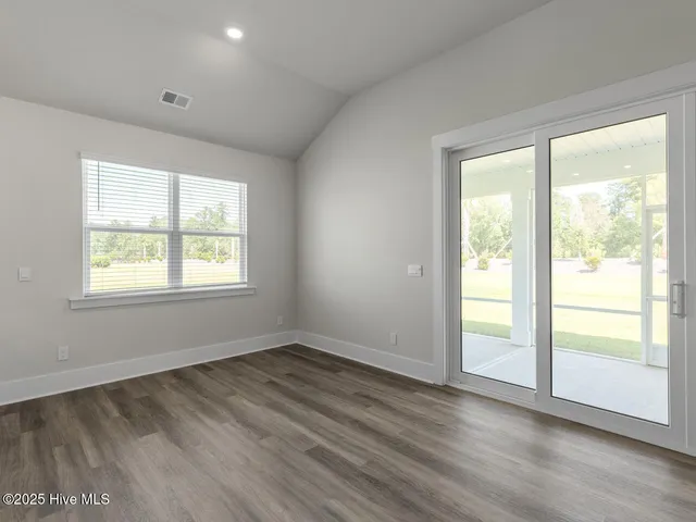 $519,990 | 114 Edgewater Way, Surf City, NC 28445