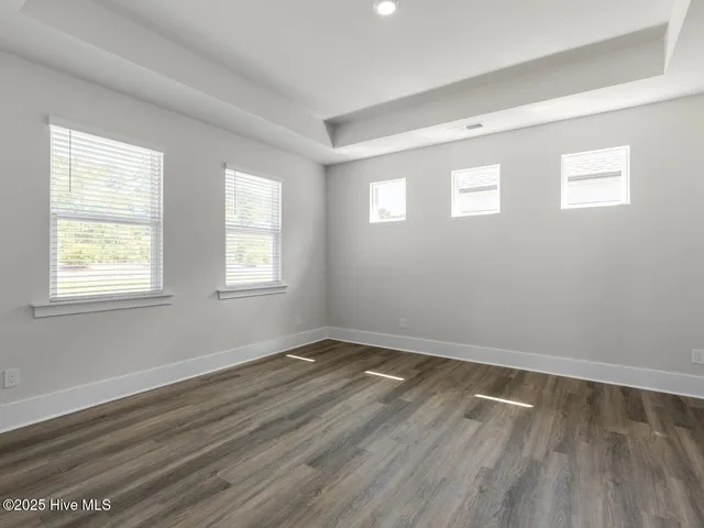 $519,990 | 114 Edgewater Way, Surf City, NC 28445