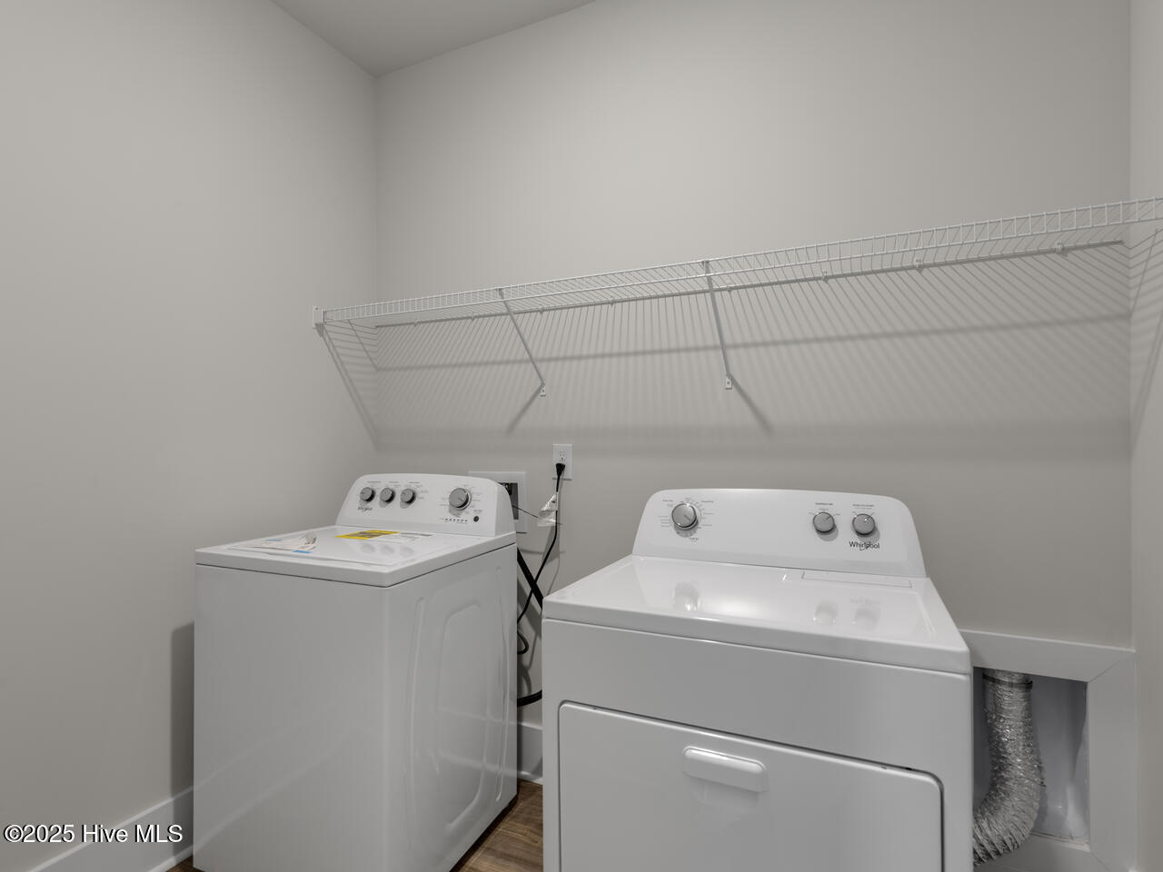 114 Edgewater Way Surf City, NC 28445 - Photo 21 of 28 TulipPoplar21109lndDRHL33A7376-021-015-1