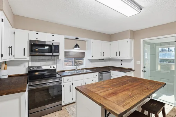 $294,900 | 104 Topeka Lane, Pendleton, SC 29670