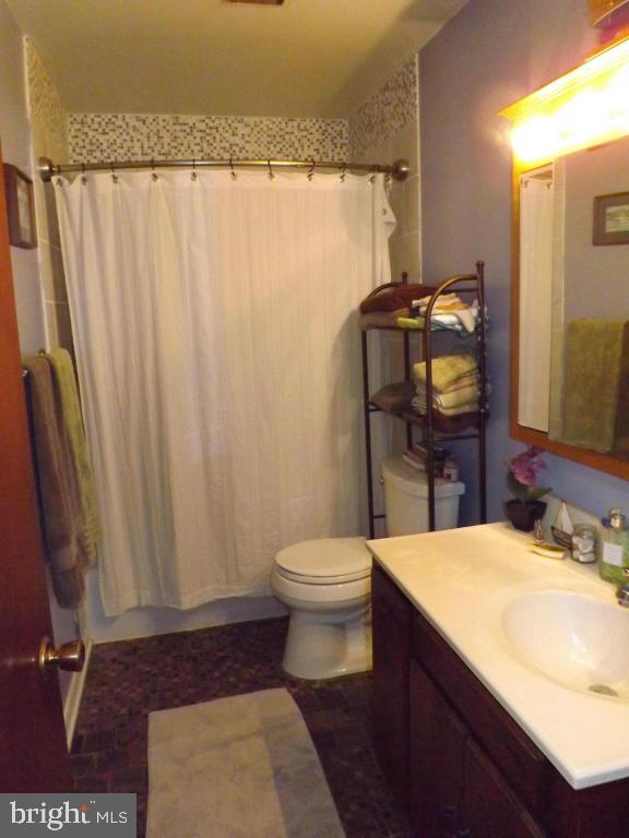 117 Spring Avenue Lancaster, PA 17602 - Photo 12 of 21 Gallery Image 12