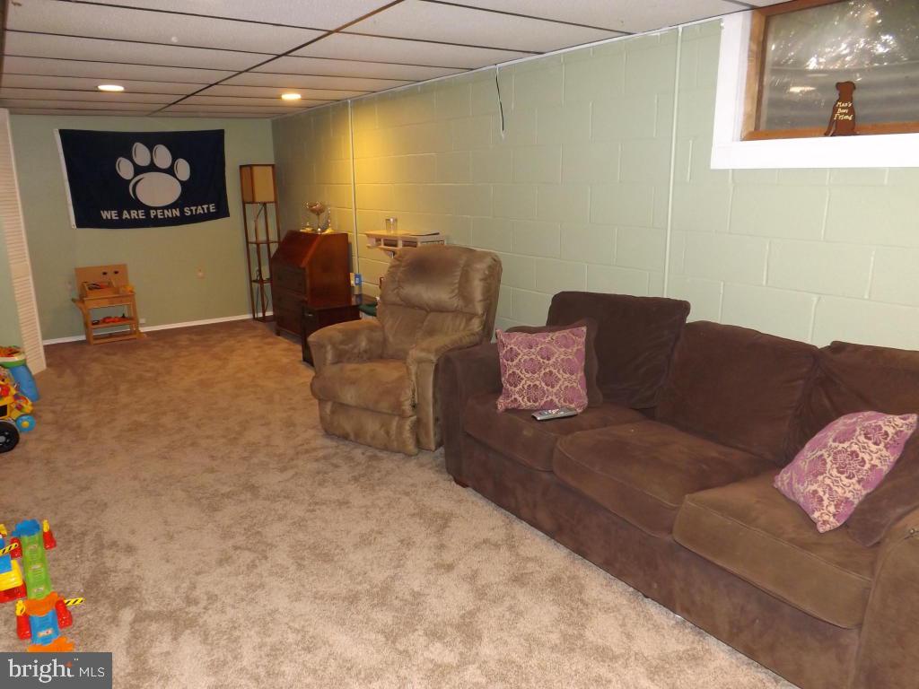 117 Spring Avenue Lancaster, PA 17602 - Photo 16 of 21 Gallery Image 16