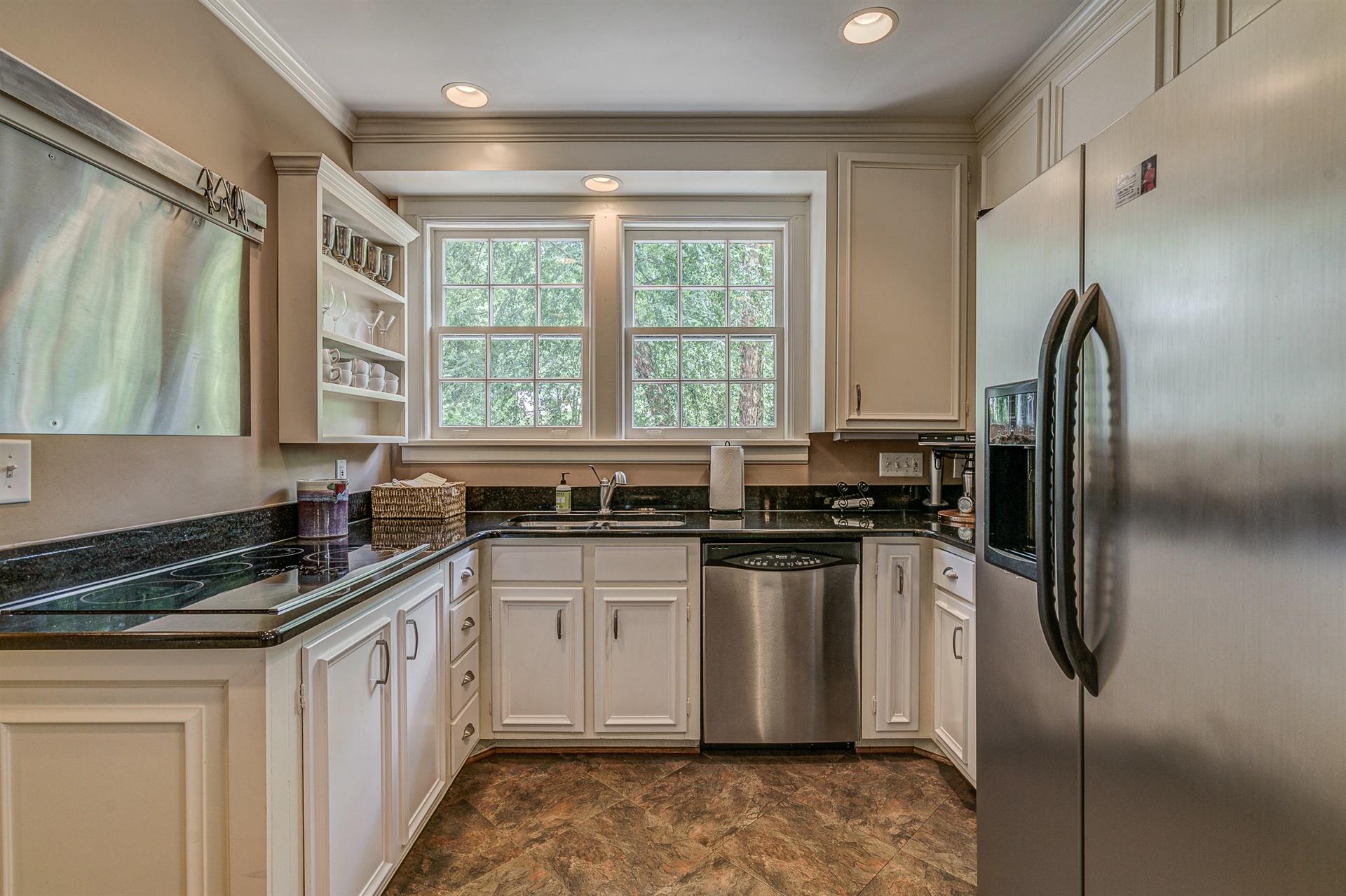 2022 Mt Vernon Road Southwest Roanoke, VA 24015 - Photo 17 of 49 18-2022 Mt Vernon 018