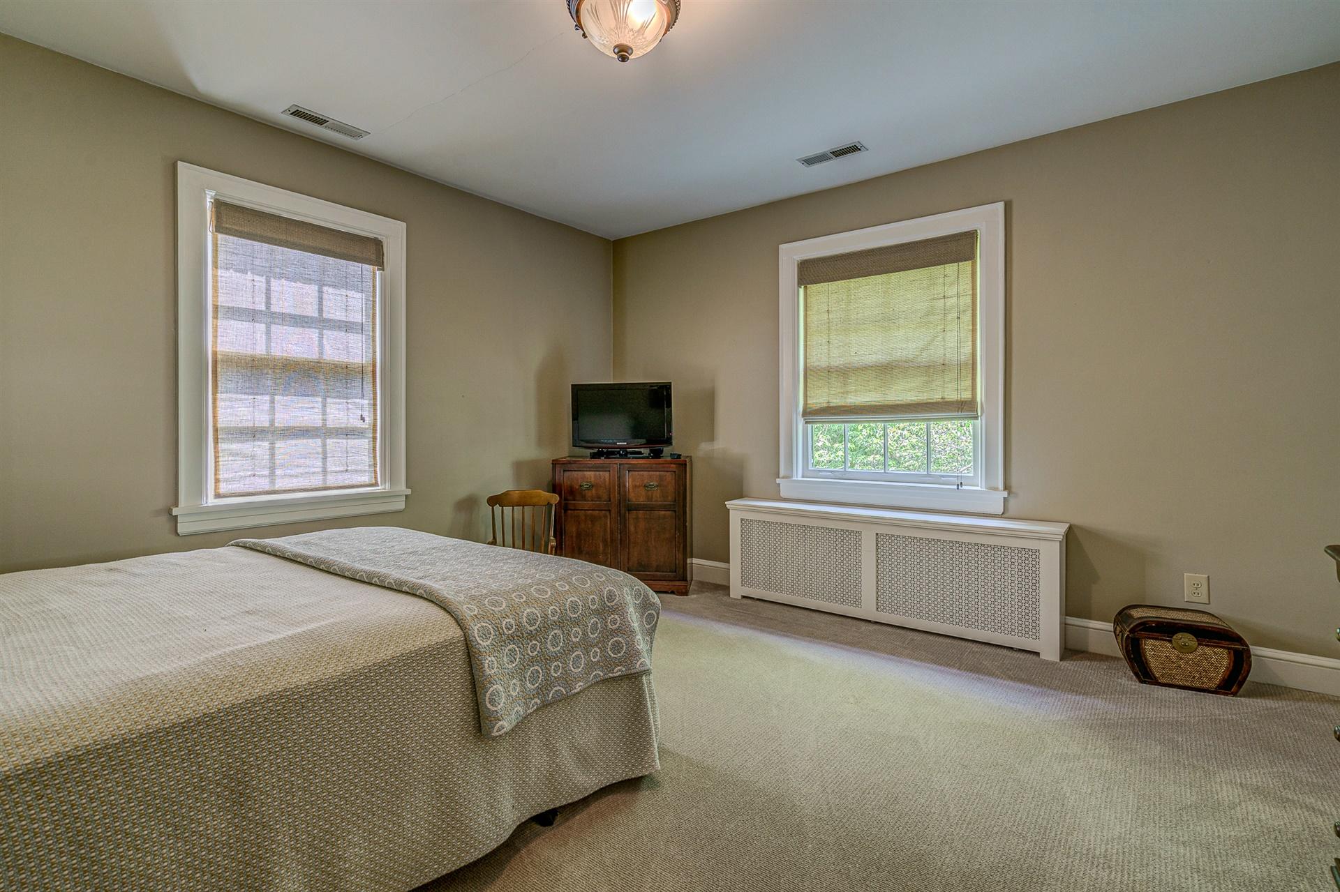 2022 Mt Vernon Road Southwest Roanoke, VA 24015 - Photo 29 of 49 30-2022 Mt Vernon 030