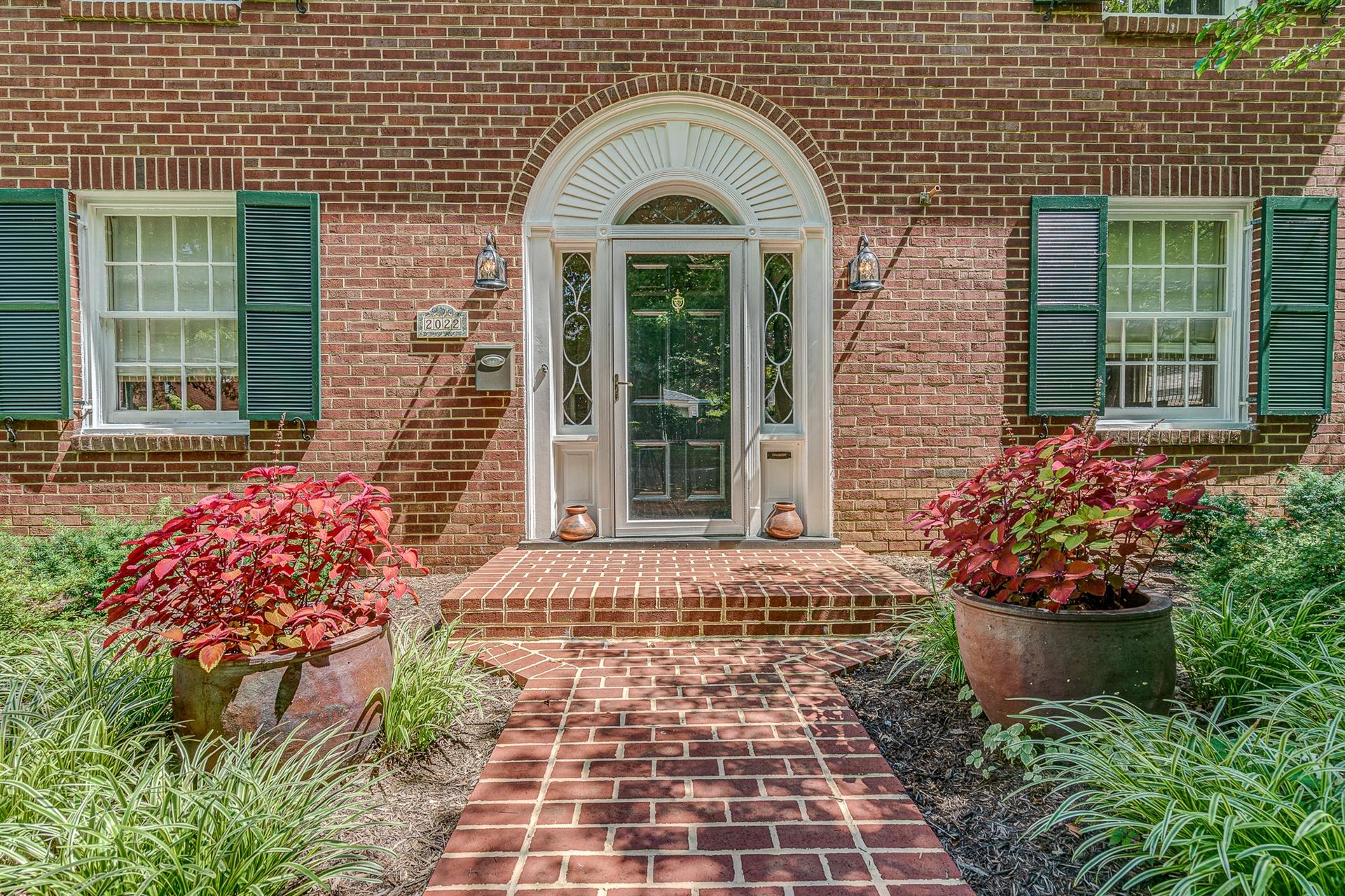 2022 Mt Vernon Road Southwest Roanoke, VA 24015 - Photo 4 of 49 05-2022 Mt Vernon 005