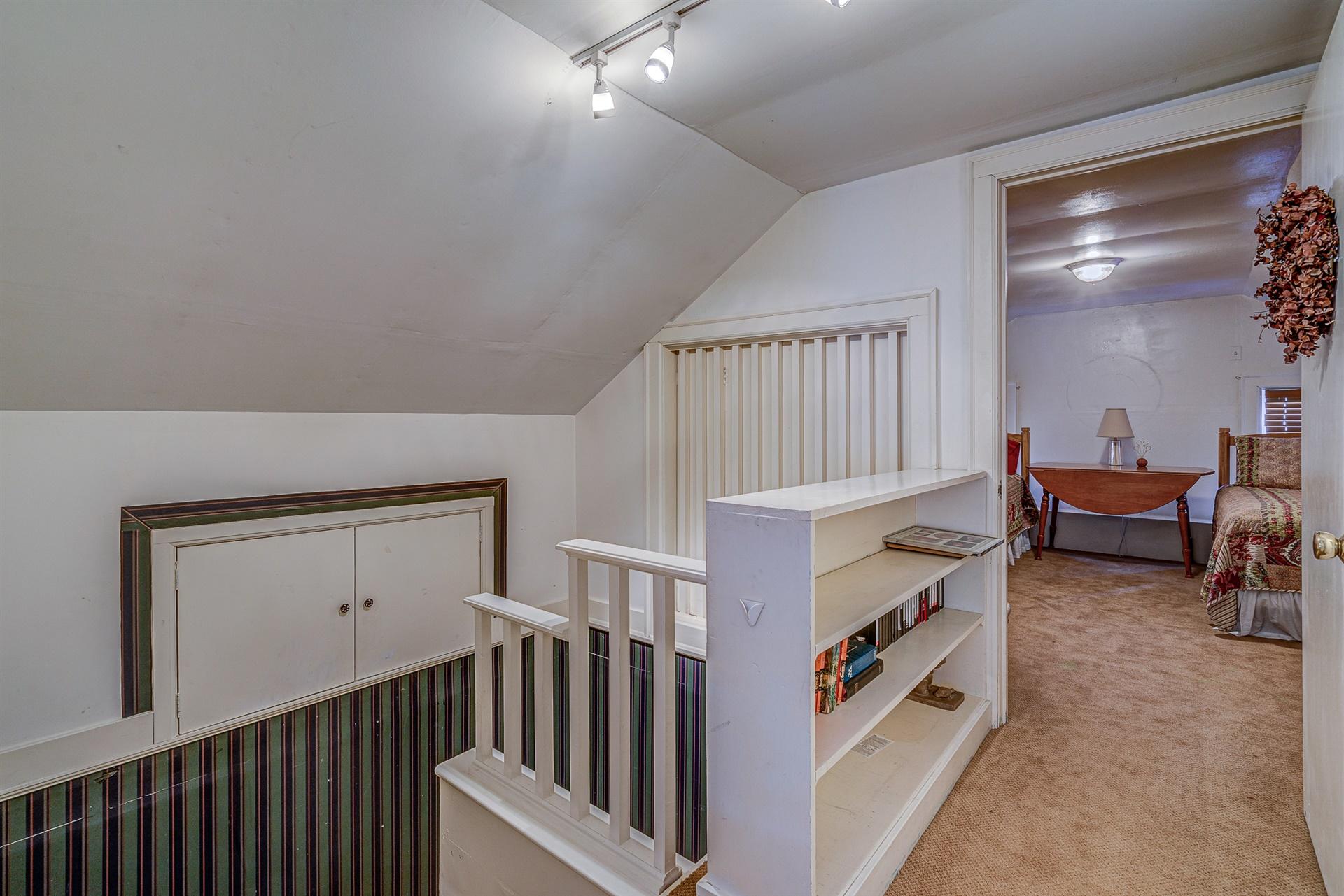 2022 Mt Vernon Road Southwest Roanoke, VA 24015 - Photo 31 of 49 32-2022 Mt Vernon 032