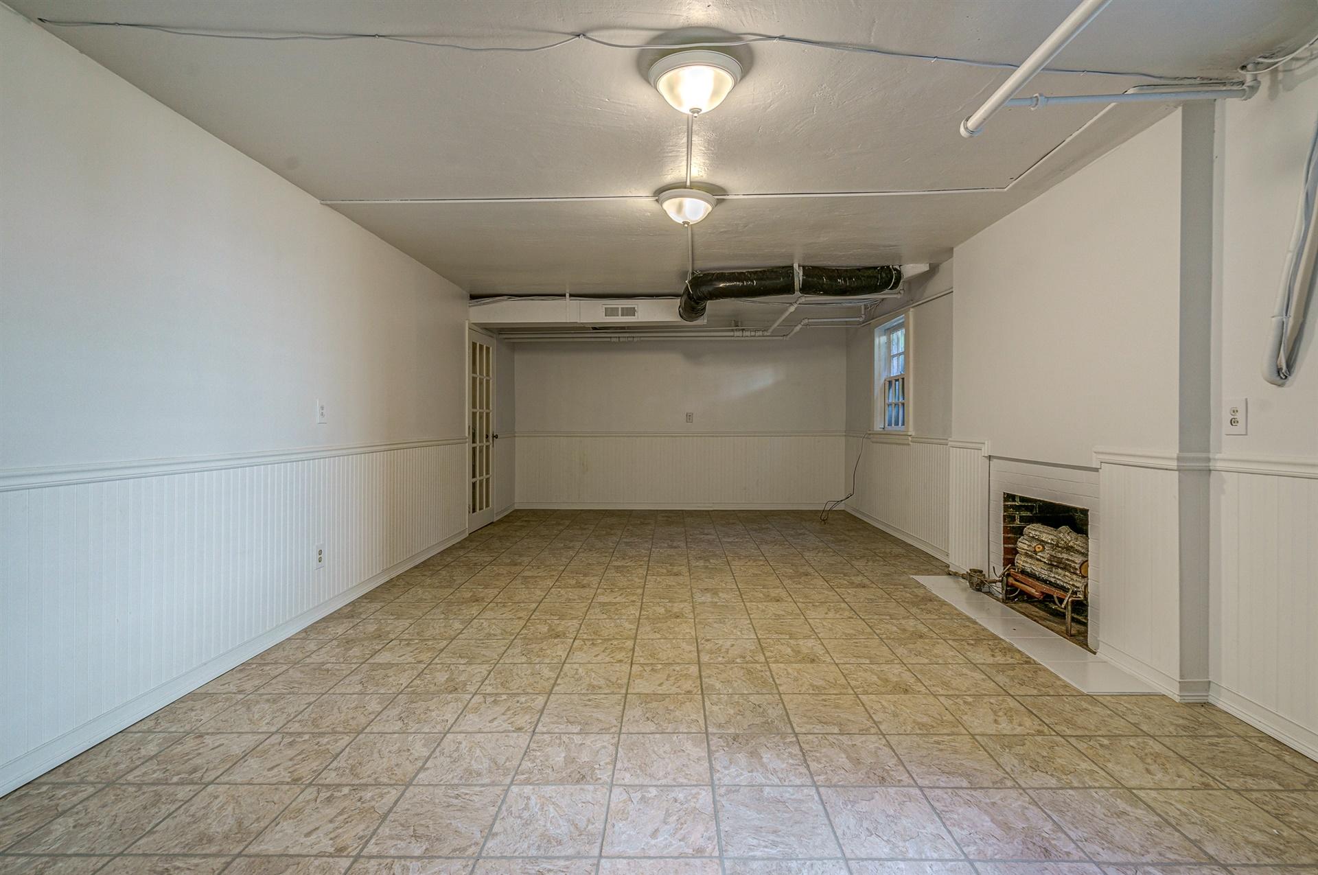 2022 Mt Vernon Road Southwest Roanoke, VA 24015 - Photo 36 of 49 37-2022 Mt Vernon 037