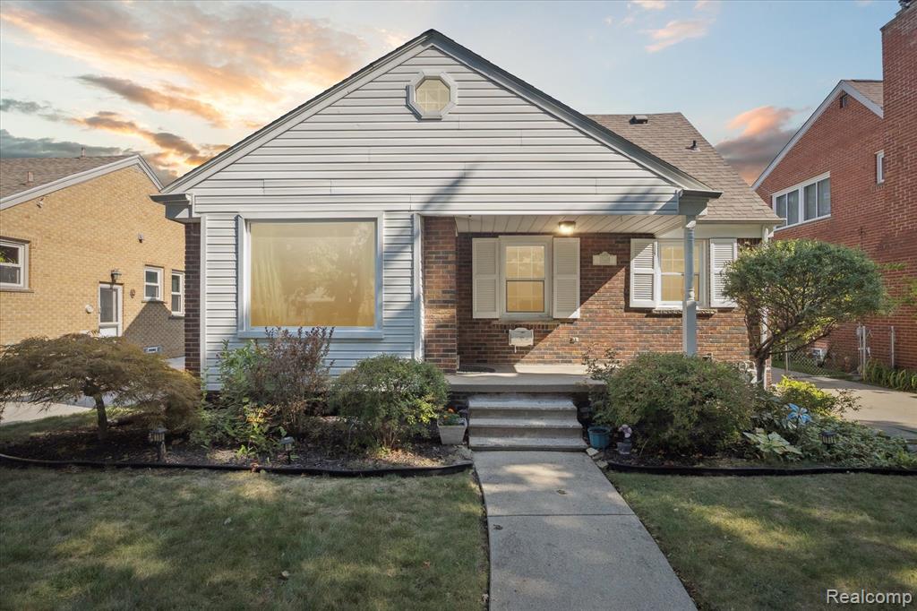 15224 Champaign Road Allen Park, MI 48101 - Photo 1 of 46 Gallery Image 1