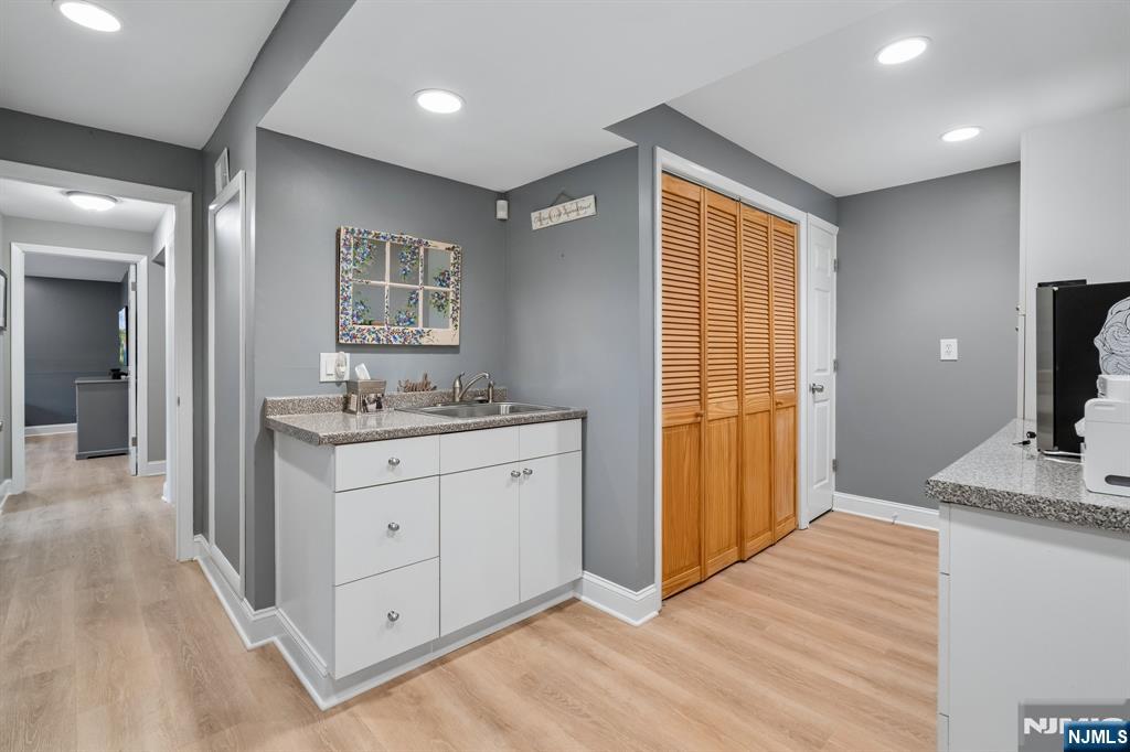 60 Edgemere Road Livingston, NJ 07039 - Photo 20 of 46