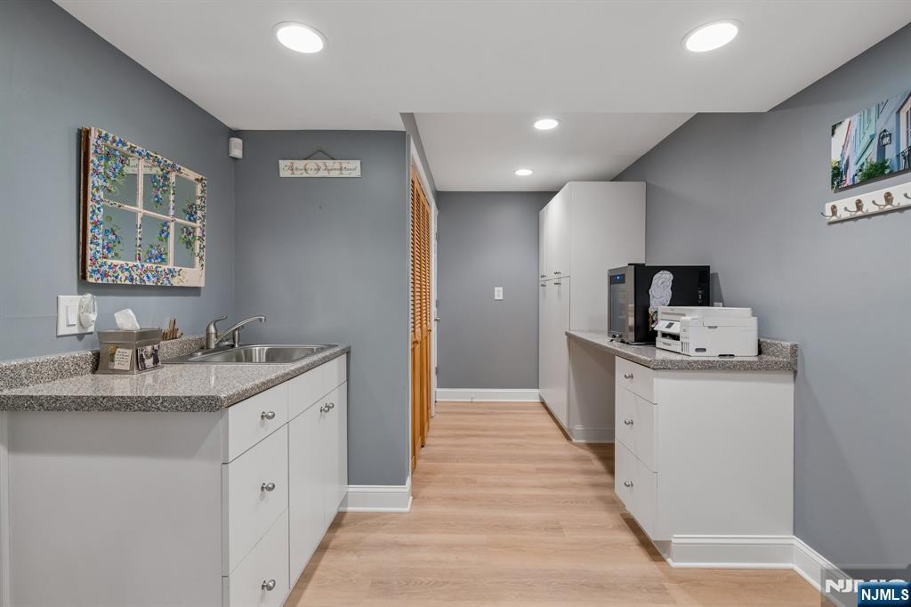 60 Edgemere Road Livingston, NJ 07039 - Photo 21 of 46