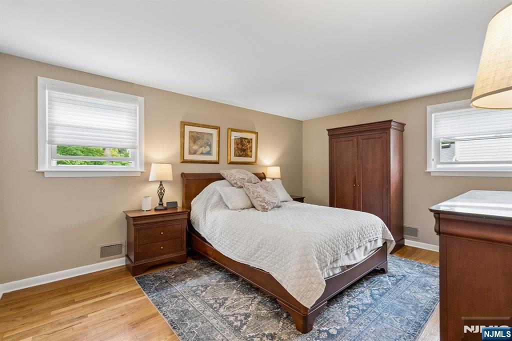 60 Edgemere Road Livingston, NJ 07039 - Photo 25 of 46