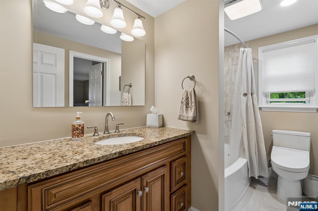 60 Edgemere Road Livingston, NJ 07039 - Photo 27 of 46