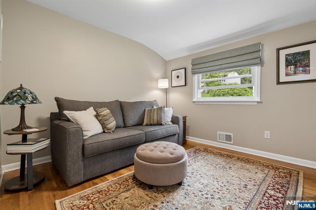 60 Edgemere Road Livingston, NJ 07039 - Photo 28 of 46
