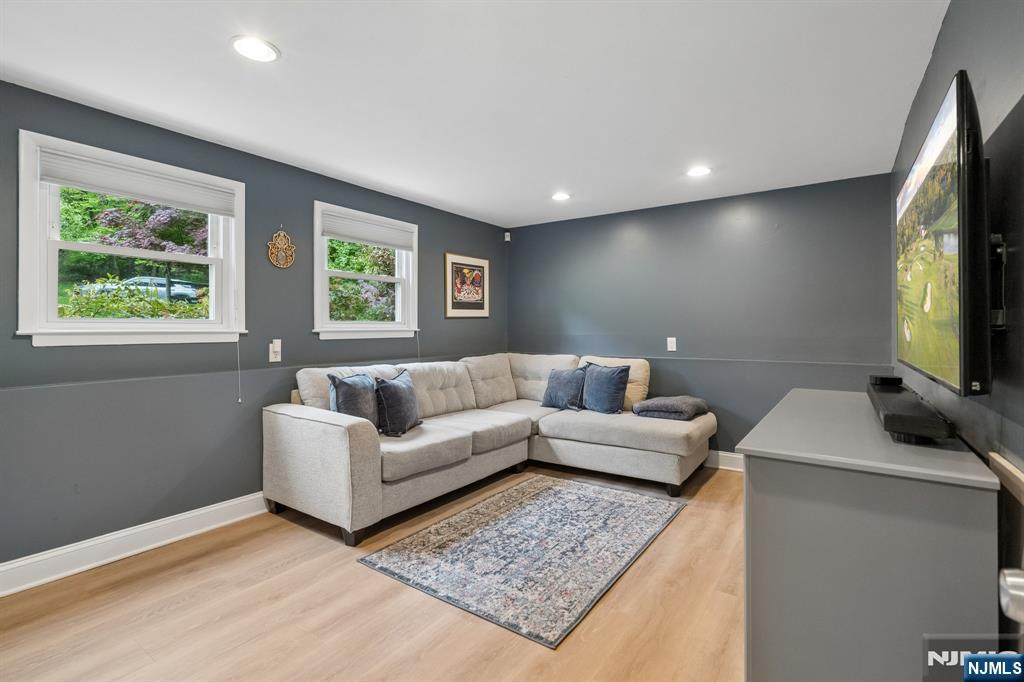 60 Edgemere Road Livingston, NJ 07039 - Photo 30 of 46