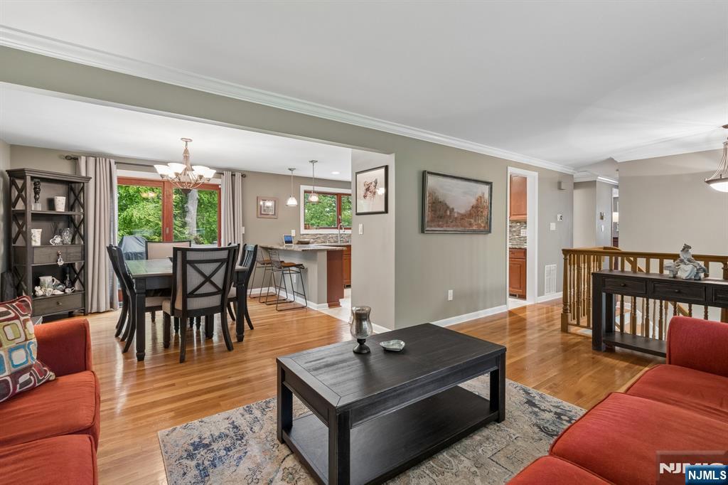 60 Edgemere Road Livingston, NJ 07039 - Photo 4 of 46