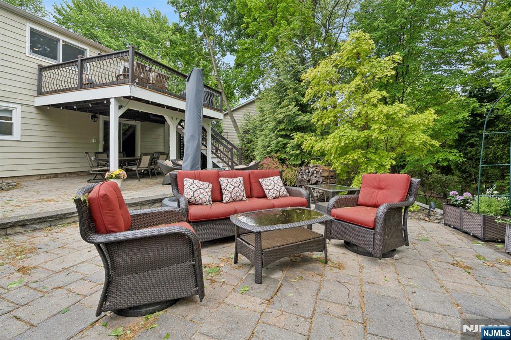 60 Edgemere Road Livingston, NJ 07039 - Photo 42 of 46
