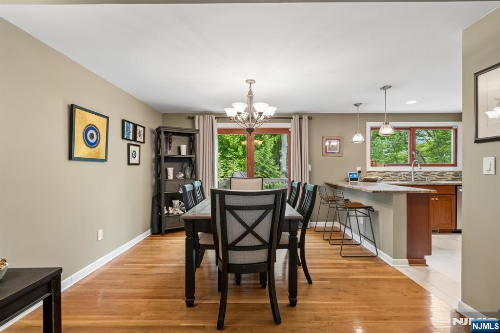 60 Edgemere Road Livingston, NJ 07039 - Photo 7 of 46