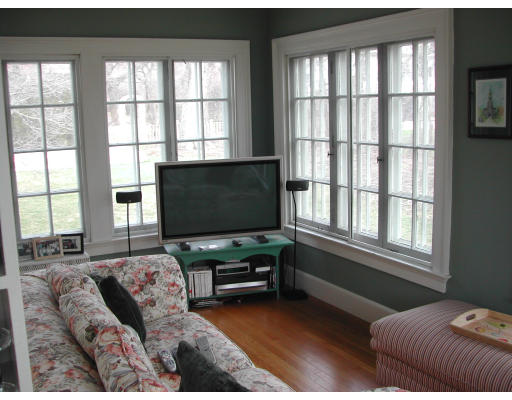40 Garden Road Lowell, MA 01852 - Photo 5 of 5 Gallery Image 5